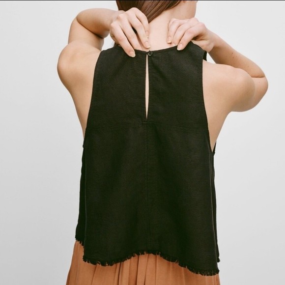 Aritzia Wilfred Black Octave Linen Tank Top Crop Blouse Fray Raw Hem Keyhole XXS - Picture 3 of 12